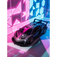 Farbu Oyuncak Kumandalı Kapıları Açılan 5 Fonksiyon Işıklı 1:12 Ayarlanabilir Hizalama Karbon Desen Oyuncak Araba