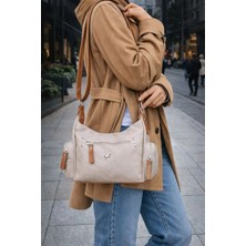 Miami Polo Clup Kadın Omuz Çantası Silindir Model – Fermuarlı Çok Bölmeli Suni Deri Baget Çanta