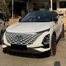 Chery Omoda 5 Parlak Siyah Boyalı Ön Lip Plastik