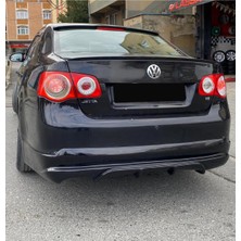Volkswagen Jetta Mk5 2005-2010 Uyumlu Boyasız Plastik Arka Ek