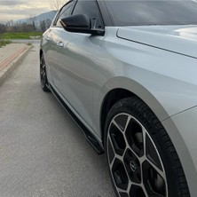 Opel Astra L Yan Marşpiyel (Plastik) (Piano Black Boyalı)