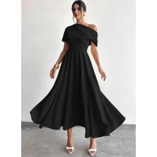 Zenvia Kadın Omuzdan Açık Kısa Kollu Omuzdan Pileli Uzun Janjan Krep Elbise