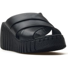 Venüs Kadın Hakiki Deri Topuklu Terlik 24340252Y