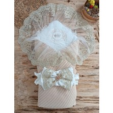 Beruflic Örgü Tericotton Taç Nakışlı Incili Güpür Çift Fiyonk Papatya Güpür Trilüks Kundak Bebek