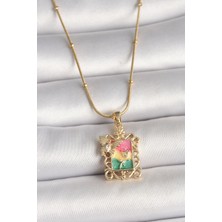 316L Çelik Gold Renk Renkli Zirkon Taşlı Kelebek Işlemeli Portre Model Kadın Kolye - Lisinya