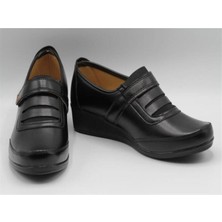 Kadın Ayakkabı Yağlıoğlu Kundura Siyah Zarif Tasarım ve Yumuşak Doku ile Konfor Sunar