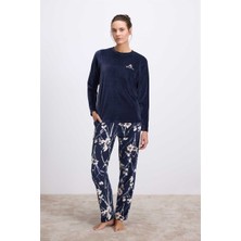 Brand Anil Kadın Uzun Kollu Kadife T-Shirt ve Çiçek Desenli Pantolon Pijama Takımı 11536