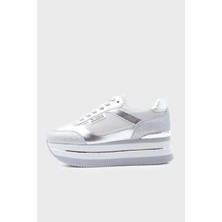Guess Logolu Kalın Tabanlı Sneaker Ayakkabı  FLJHN3LEL12 Bayan Ayakkabı Fljhn3 LEL12 Sılve