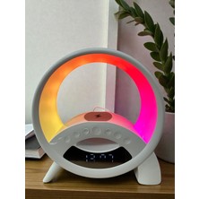 Q18 Bluetooth Hoparlör Şarj Özellikli Ledli Radyolu USB Sd Kart Aux Girişli Speaker