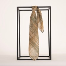 Piramit Naturel Eşarp | Kırçıllı Zemin