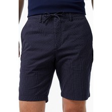 Lacoste Men's Slim Fit Navy Bermuda Shorts Erkek Dar Kesim Pamuk Bermuda Şort Lacivert