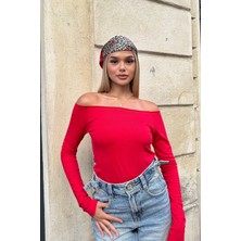 la & vetta Kırmızı Omuzları Açık Uzun Kollu Bluz