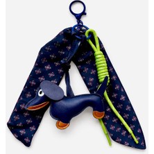 Dinç Spor Köpek Figürlü Çanta Aksesuarı Charm Anahtarlık Fularlı Çanta Süsü Lacivert Neon Detay