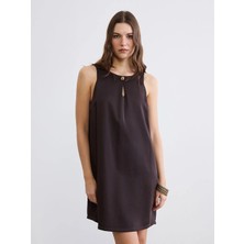 LC Waikiki Lcw Comfort Kahverengi Bisiklet Yaka Kolsuz Mini Elbise