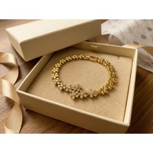 Liyona Gold Renk Zirkon Taşlı Çiçek Model Çelik Bileklik