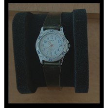 Kadın Saati Lorus – Japon Estetiğinin Bilekte Fısıldadığı (Teşir)