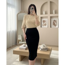 Moda Morfo İçi Tulumlu Omuzdan Büzgülü Vatkalı Sendy Bluz -Bej