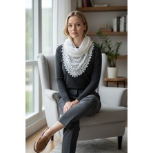 Tokuşka El Örgüsü Üçgen Örümcek Ağı Desenli Püsküllü Omuz Şalı