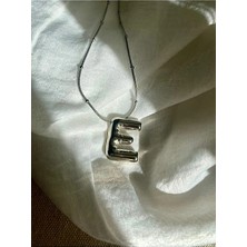 Faseb E Balon Çelik Harf Kolye