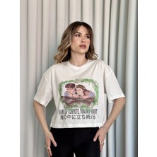 Beei Oversize Beyaz Baskılı Crop Tişört
