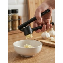 Woodmore Chef Star Paslanmaz Döküm Sarımsak Ezici, Pratik Mutfak Gereci, Kolay Temizlenebilir Sarımsak Presi