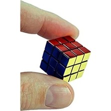 Hakay Dünyanın En Küçük Rubik Küpü