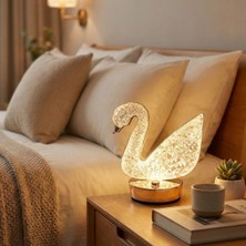 By Nevser® Kuğu Model Kristal LED Masa Lambası – Dokunmatik, 3 Renk Işık Modlu, Şarjlı Mini Dekoratif Gece Lambası