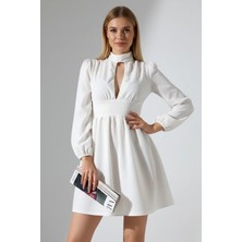 Kadın Uzun Kollu Göğüs Dekolteli Fermuarlı Krep Kumaş Elbise