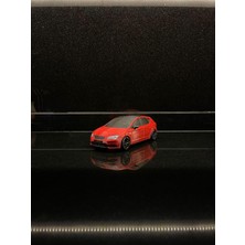 Kırmızı Maket Araba, Detaylı Tasarım, Hobi ve Koleksiyon Için Uygun