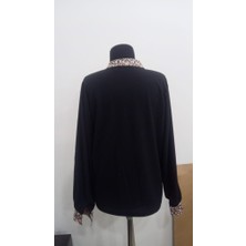 Femora Moda Kadın Uzun Kollu V Hakim Yakalı Desenli Ithal Krep Bluz