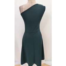 Femora Moda Kadın Tek Omuzu Açık Omuzlardan Kurdela Detaylı Çift Renkli Ithal Krep Elbise