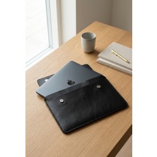 Oh Deer Leather Hakiki Deri MacBook Laptop Kılıfı 13-14 Inç – 2 Bölmeli, Mıknatıslı Kapaklı Frisco Deri Çanta Kılıf