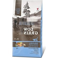 Calperia Düşük Tahıllı Somon ve Yaban Mersinli Kedi Maması 2kg