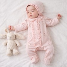 Ozz Baby Yeni Doğan Kız Bebek Kız 3-6-9 Ay Lora Şapkalı Işlemeli Dantelli Fırfırlı Tulum