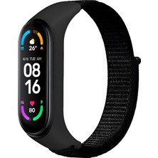 Emdeco Mi Band 7/6/5/4 Ile Uyumlu Tam Kaplayan Silikon Çerçeveli Bilek Kalınlığına Göre Ayarlanabilen Hafif ve Bileği Rahatsız Etmeyen Kaliteli Hasır Örme Kumaş Kordon