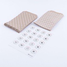 MiraLive 20 Adet Puantiye ve Zikzak Desenli Kese Kağıdı (11X20 Cm) ve Yılbaşı Stickerdan Oluşan Set