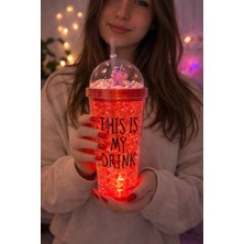 Kesene Sevimli Renkli Çılgın 450ML LED Işıklı This Is My Drink Temalı Pipetli Içecek Bardağı Suluk 2642KRMZ