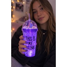 Kesene Sevimli Renkli Çılgın 450 ml LED Işıklı This Is My Drink Temalı Pipetli Içecek Bardağı SULUK 2642MOR