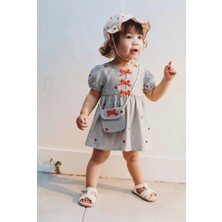 Magu Kız Çocuk Pamuklu Gri Çizgili Kalp Nakışlı Çantalı Elbise - Fiyonk Detaylı