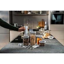 Asseds Store Fresh & Save Cube Seti, S Beden, 6 Parçalı Saklama Seti, 4 x Küp Saklama Kutusu Dahil (S, 2 x 2s, 3s), Ölçü Kaşığı (3 Boyut), 5 x Nfc Etiketi, 1 x Tebeşir Kalemi