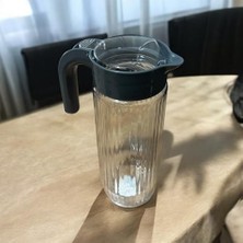 Asseds Store 1.5 Litre Cam Sürahi - Ergonomik Plastik Kapaklı, Şık ve Dayanıklı Tasarım, Bulaşık Makinesinde Yıkanabilir