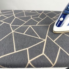 Asseds Store Beylini Ütü Masası Kılıfı Bezi Örtüsü Kalın Keçe Dolgulu Bağcıklı Sıkıştırma Yanmaya Dayanıklı Kolay Uyum Ağır Yansıtıcı Görev Ayarlanabilir 3 Katman Standart Boyut 50 x 150 cm (Geometrik Gri)