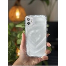 Asseds Store 11 ile Uyumlu 3D Kalp Kabartma Desenli Darbe Önleyici Kamera Korumalı Şeffaf Silikon Kılıf