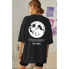 Punix Büyük Beden Özel Seri  The Moon Sırt Baskılı %100 Pamuk Oversize Modern Kadın T-Shirt