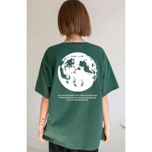 Punix Büyük Beden Özel Seri  The Moon Sırt Baskılı %100 Pamuk Oversize Modern Kadın T-Shirt