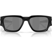 Oakley 0OO 9514 Instagator 02 58 Erkek Güneş Gözlüğü