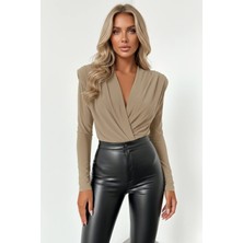 Kadın Vatkalı Kruvaze Yaka Esnek Body Bluz