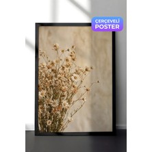 Zestia Siyah Çerçeveli  Duvar Tablosu Kuru Papatyaların Sıcak Nostaljisi Nötr Ton Fotoğraf Salon Dekoru