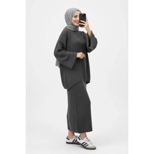 Kadın Triko Etekli Ikili Takım Gri Tesettür Örgü Kazak Etek Seti