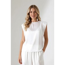 Kadın Vatkalı Saten Kolsuz Bluz